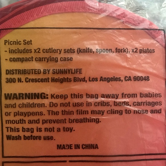 📍SOLD📍Sunnylife picnic set Brand new - Picture 3 of 3